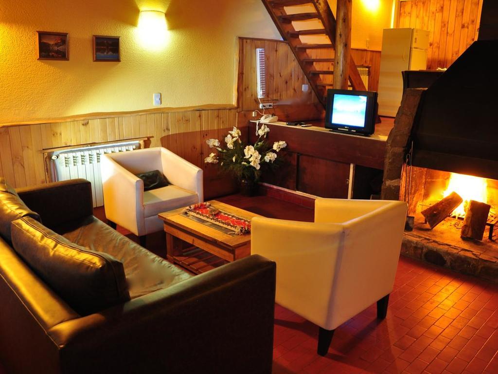 Hotel Y Cabanas Del Nevado カビアウエ エクステリア 写真