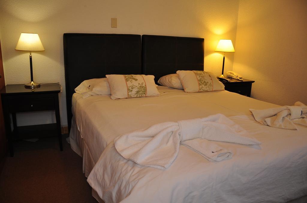 Hotel Y Cabanas Del Nevado カビアウエ エクステリア 写真