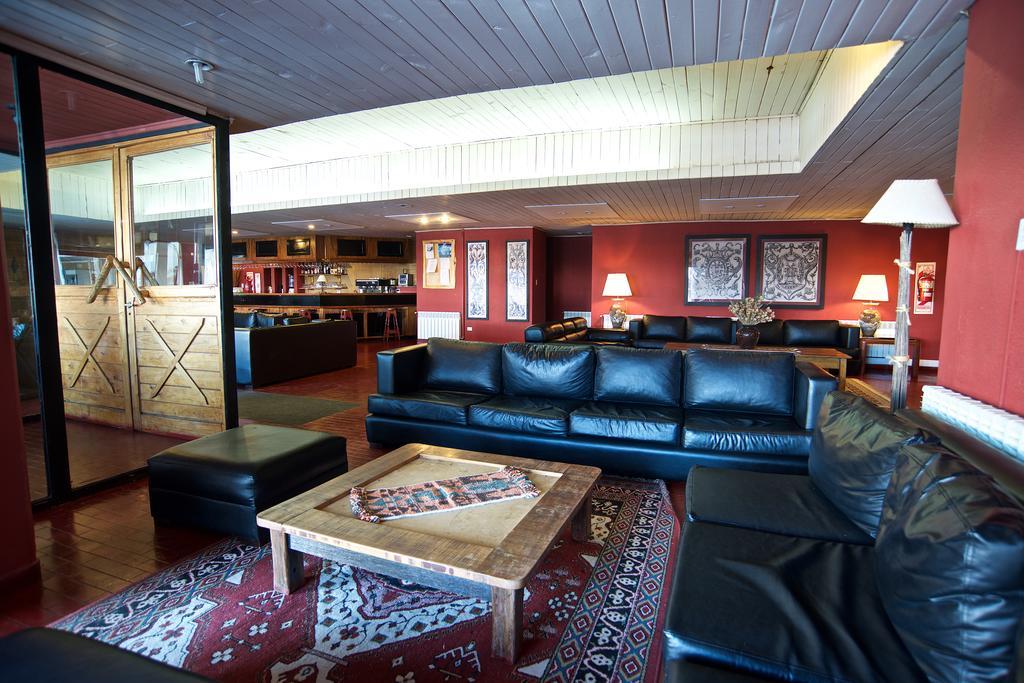 Hotel Y Cabanas Del Nevado カビアウエ エクステリア 写真